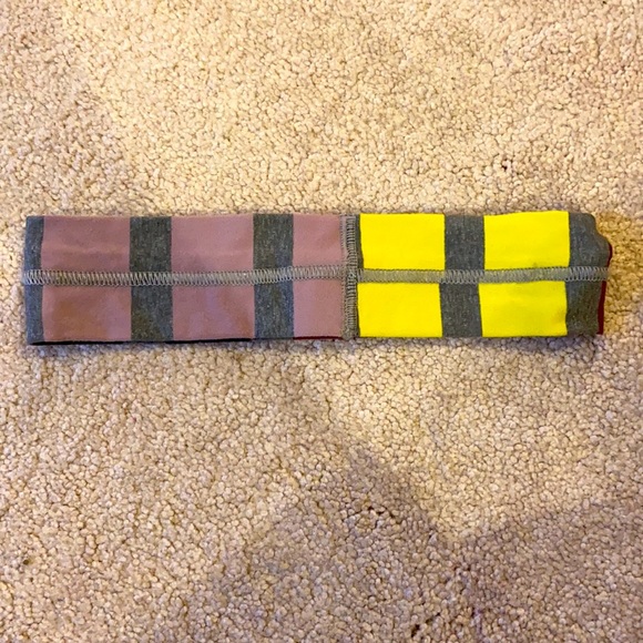*2 for $25 ✨Lululemon Multicolored Headband - Picture 2 of 3